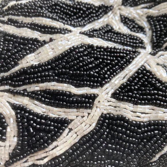 NINA Beaded Evening Bag with Chain Strap - Picture 3 of 8